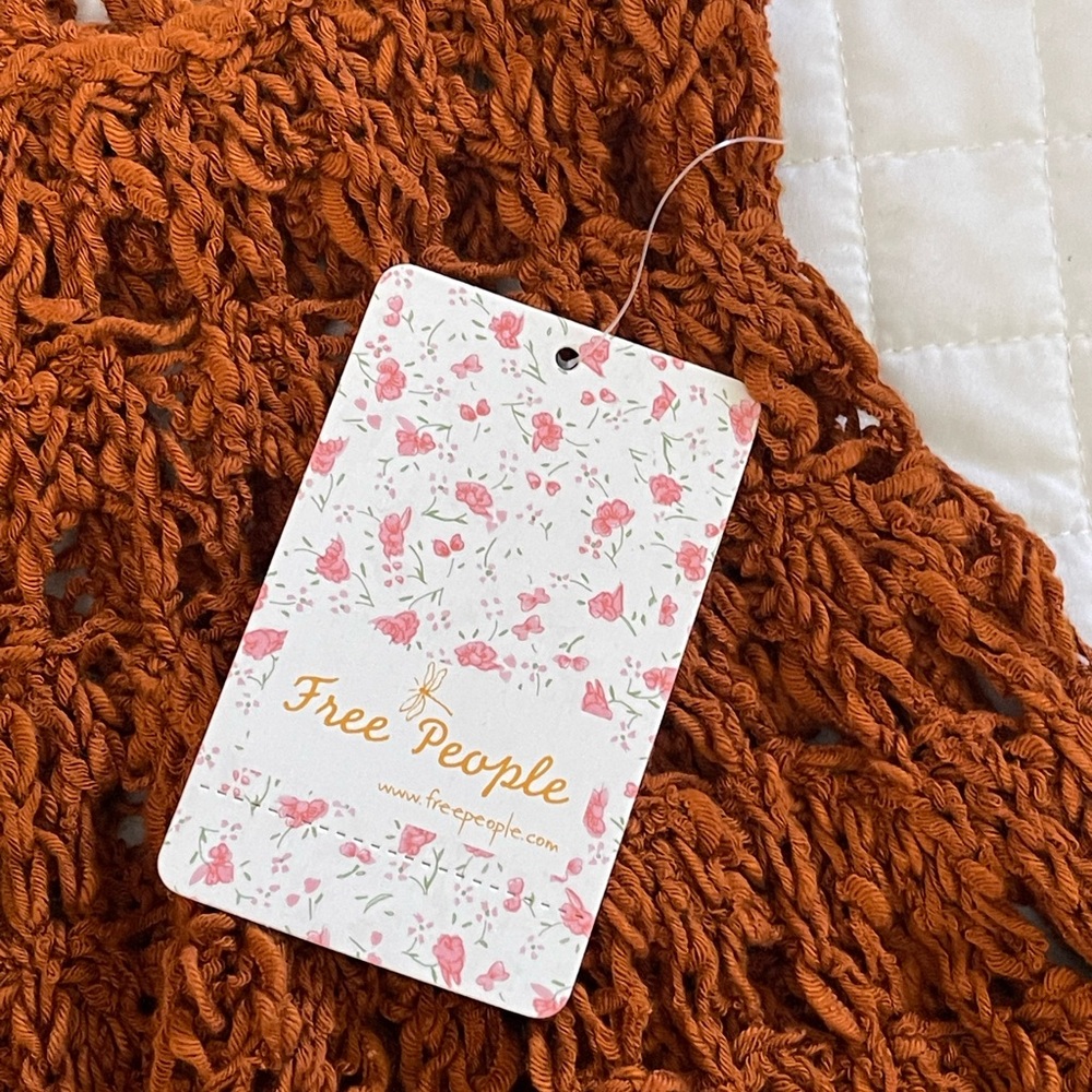 Free People Crotchet Top color Rust in size Small - Picture 7 of 11